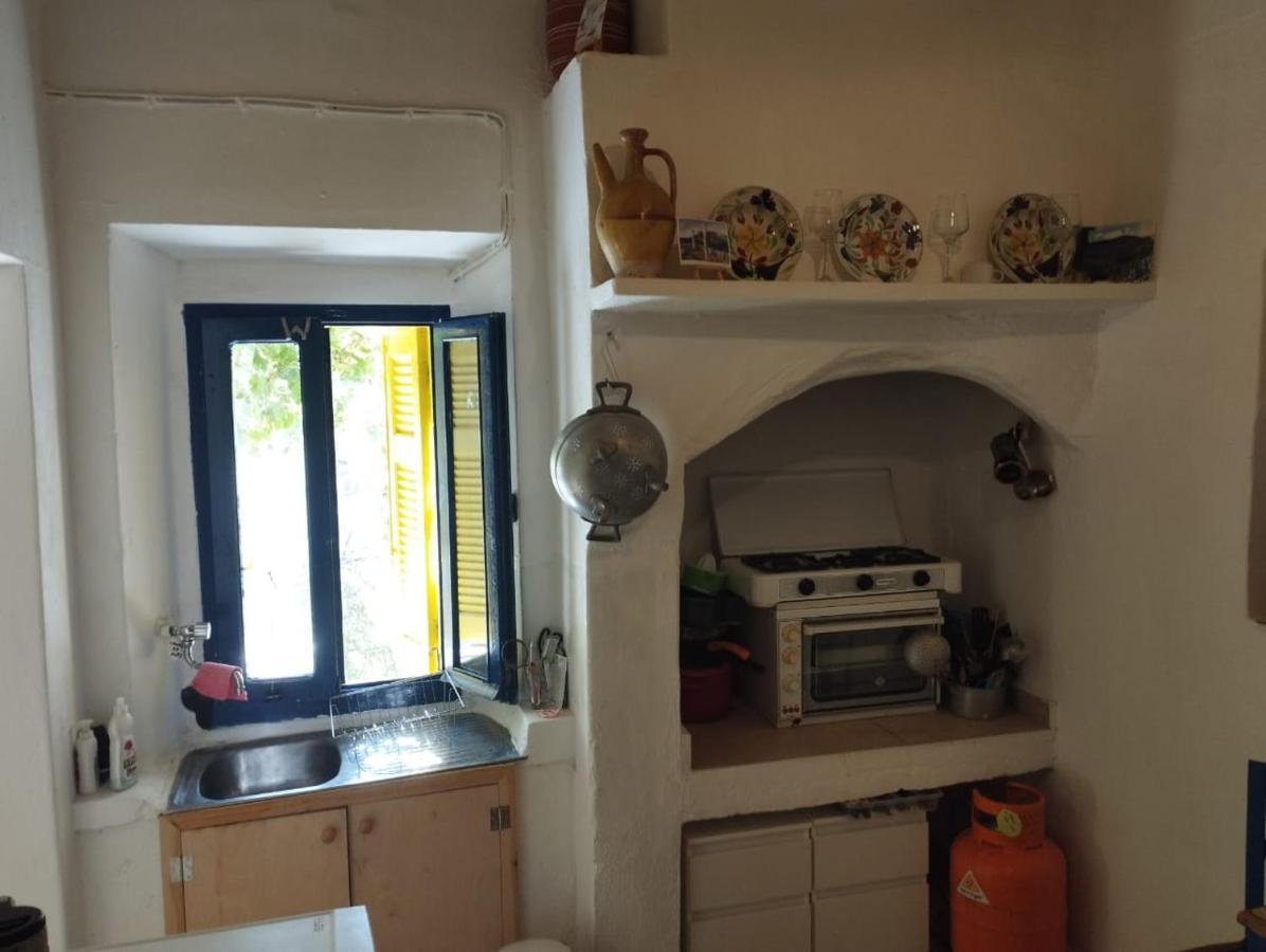 Apartment Artist - Triantafyllou Birth House *