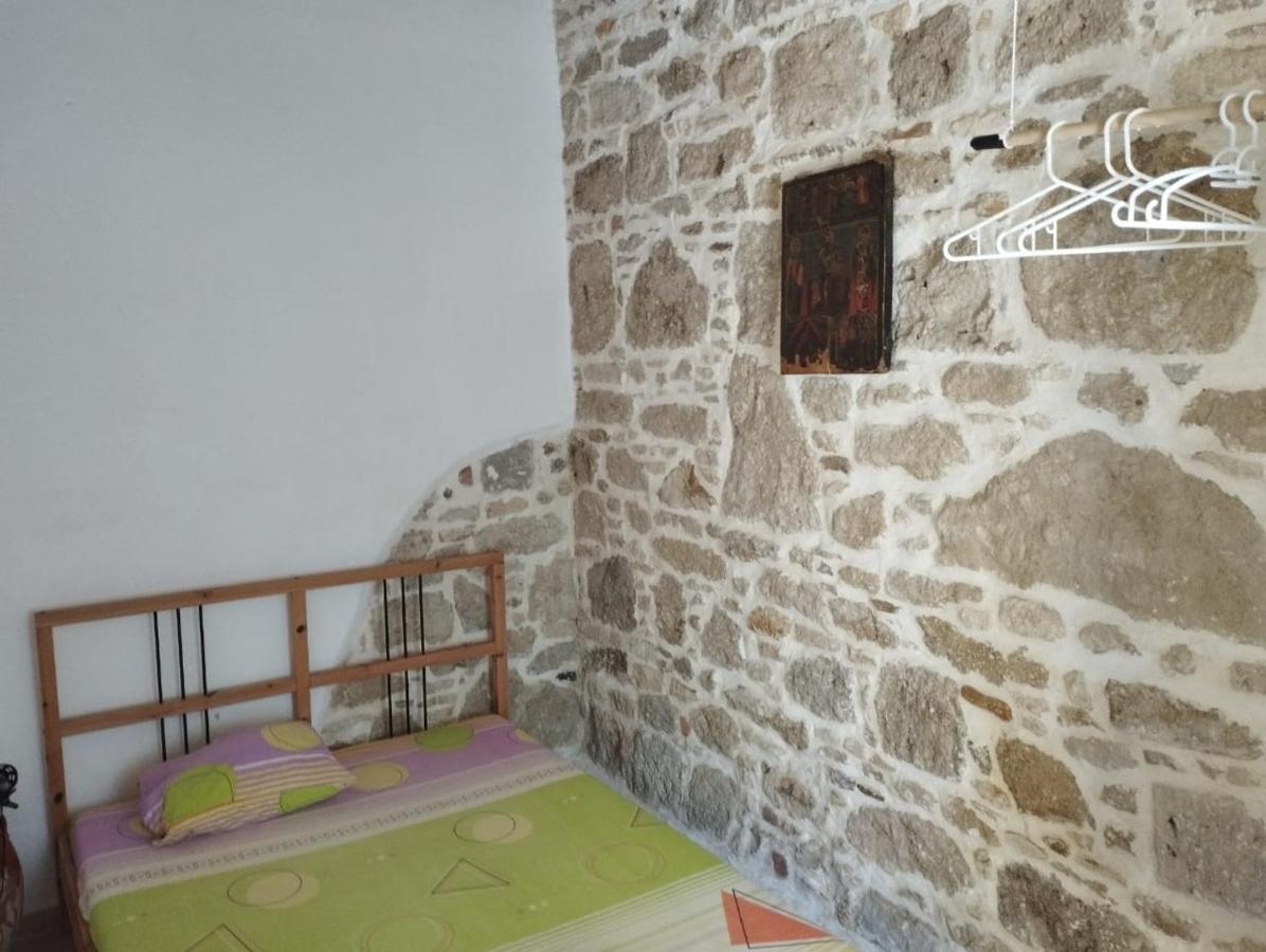 Artist - Triantafyllou Birth House Apartment *