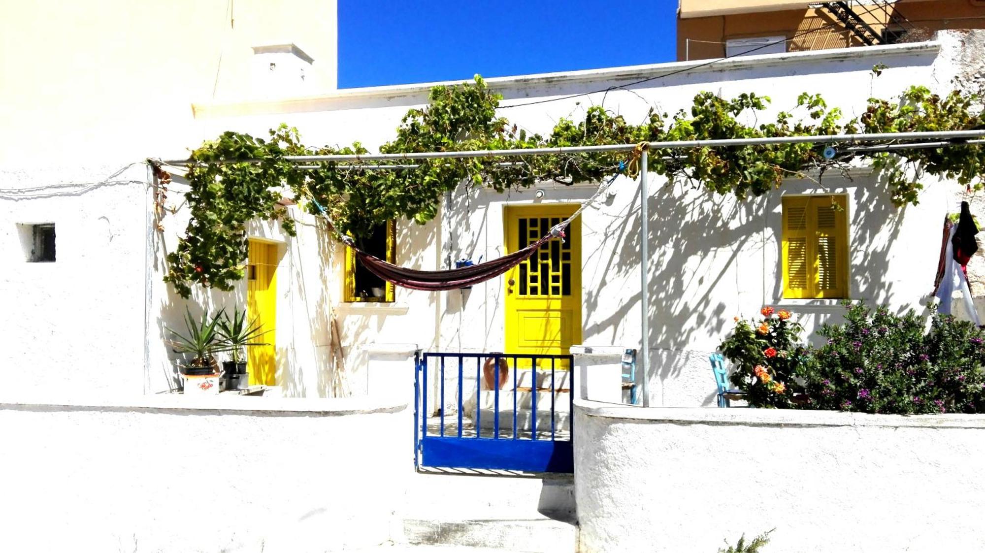 Artist - Triantafyllou Birth House Apartment Kefalos (Kos)